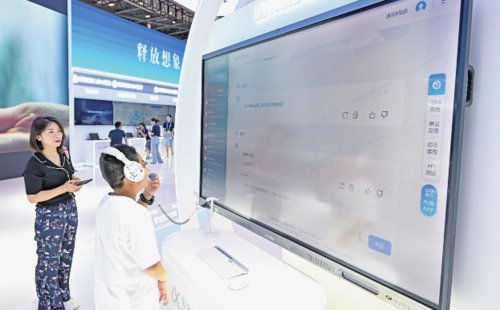 教育智能硬件的核心較量 軟實力與技術咨詢的深層賦能